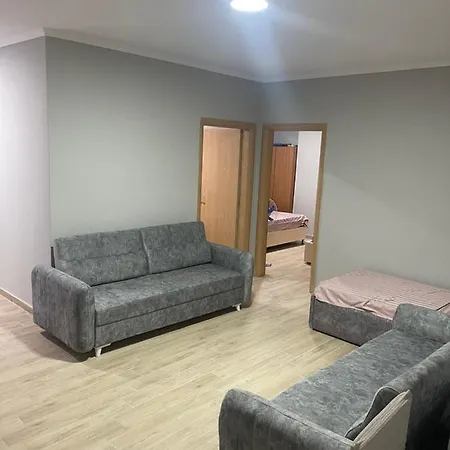 Daire Cheap 2+1 Apartment, 10 Meters From Golem (Tirana)